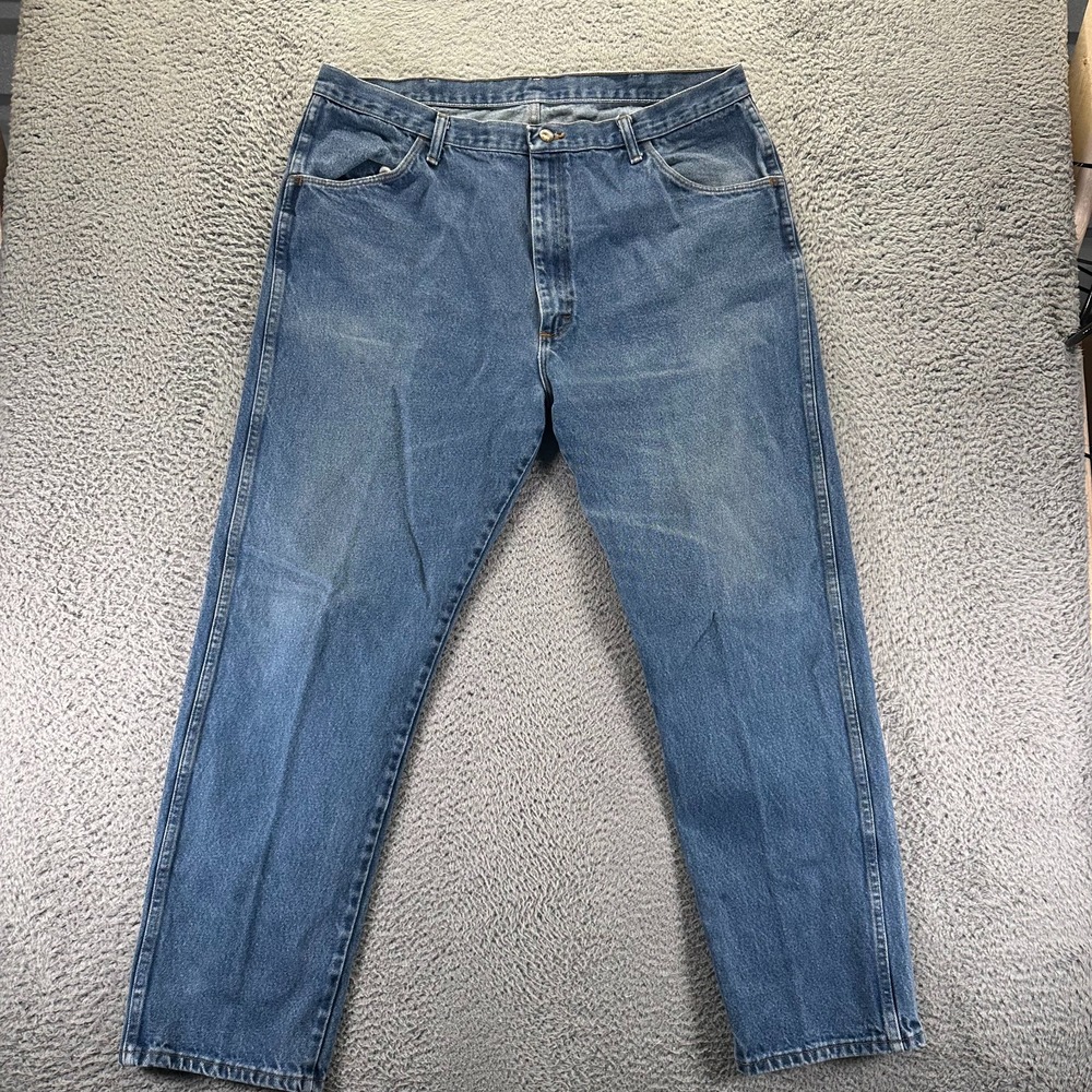 Wrangler Rustler Jeans Mens 42x32 Blue Cotton Denim Straight Leg Faded Workwear